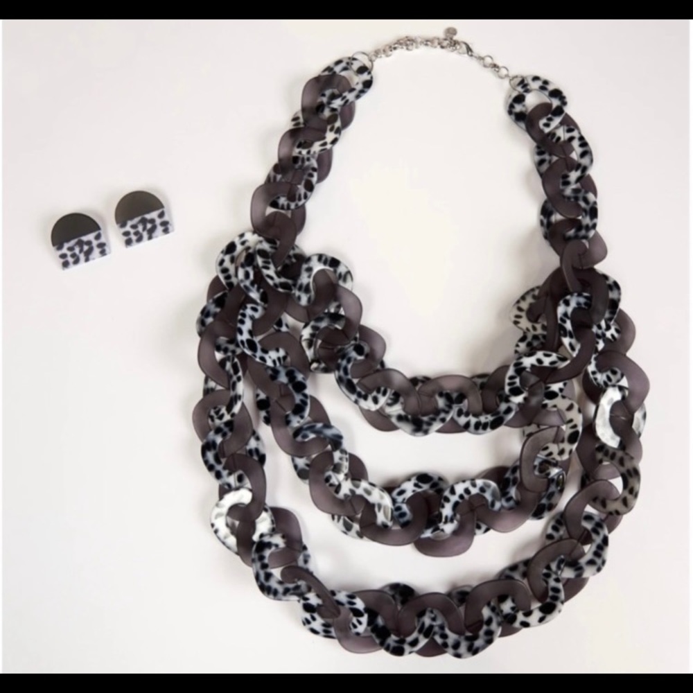 Sassy Jones Zaria Necklace &Earring Set